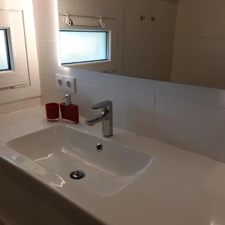 Hébergement de vacances 6 Persoonsbungalow Met Groot Gezamenlijk Zwembad Daumazan-sur-Arize